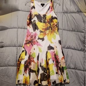 i le New York Floral Dress